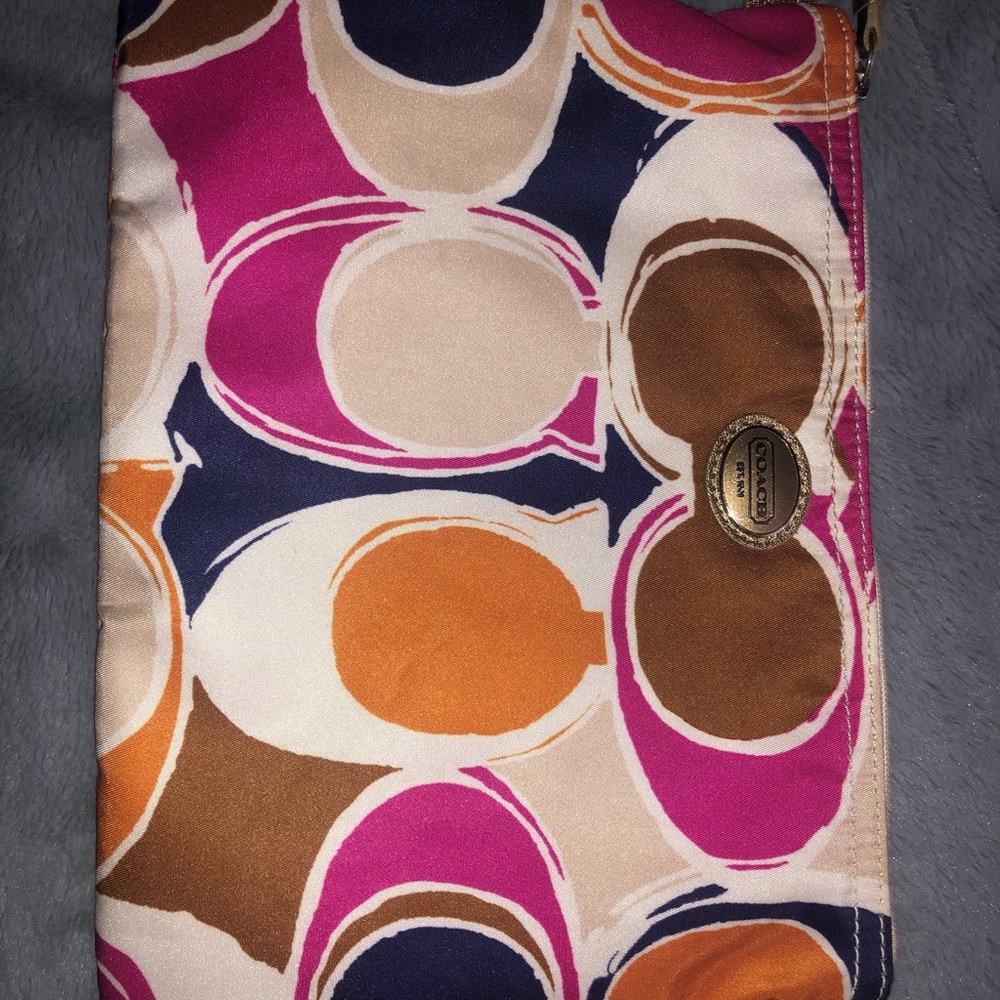 Coach Pouch